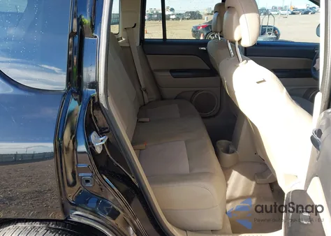 2014 Jeep Compass Sport из США, поврежденный, VIN 1C4NJCBA6ED727511